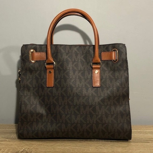 -Michael Kors Hamilton Logo Leather Shoulder Handbag - Picture 7 of 12